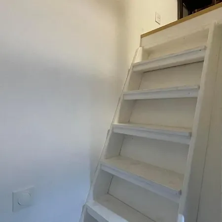 Spacious And Calm Close To The