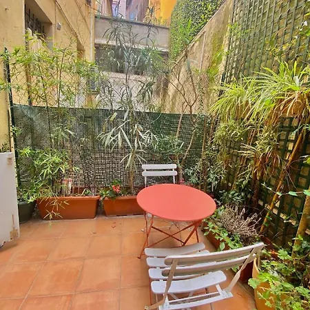 Spacious And Calm Close To The