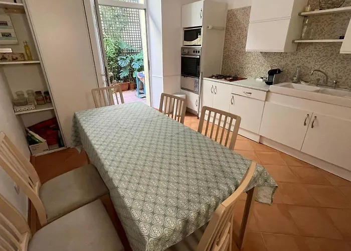 Apartment Spacious And Calm Close To The *