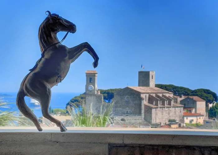 Spacious And Calm Close To The Apartment