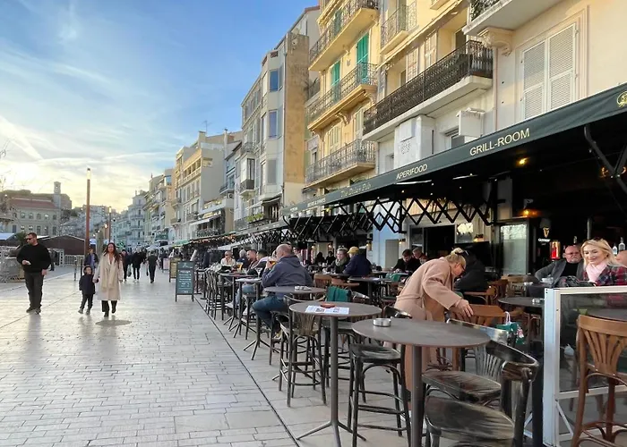 Apartment Spacious And Calm Close To The Cannes